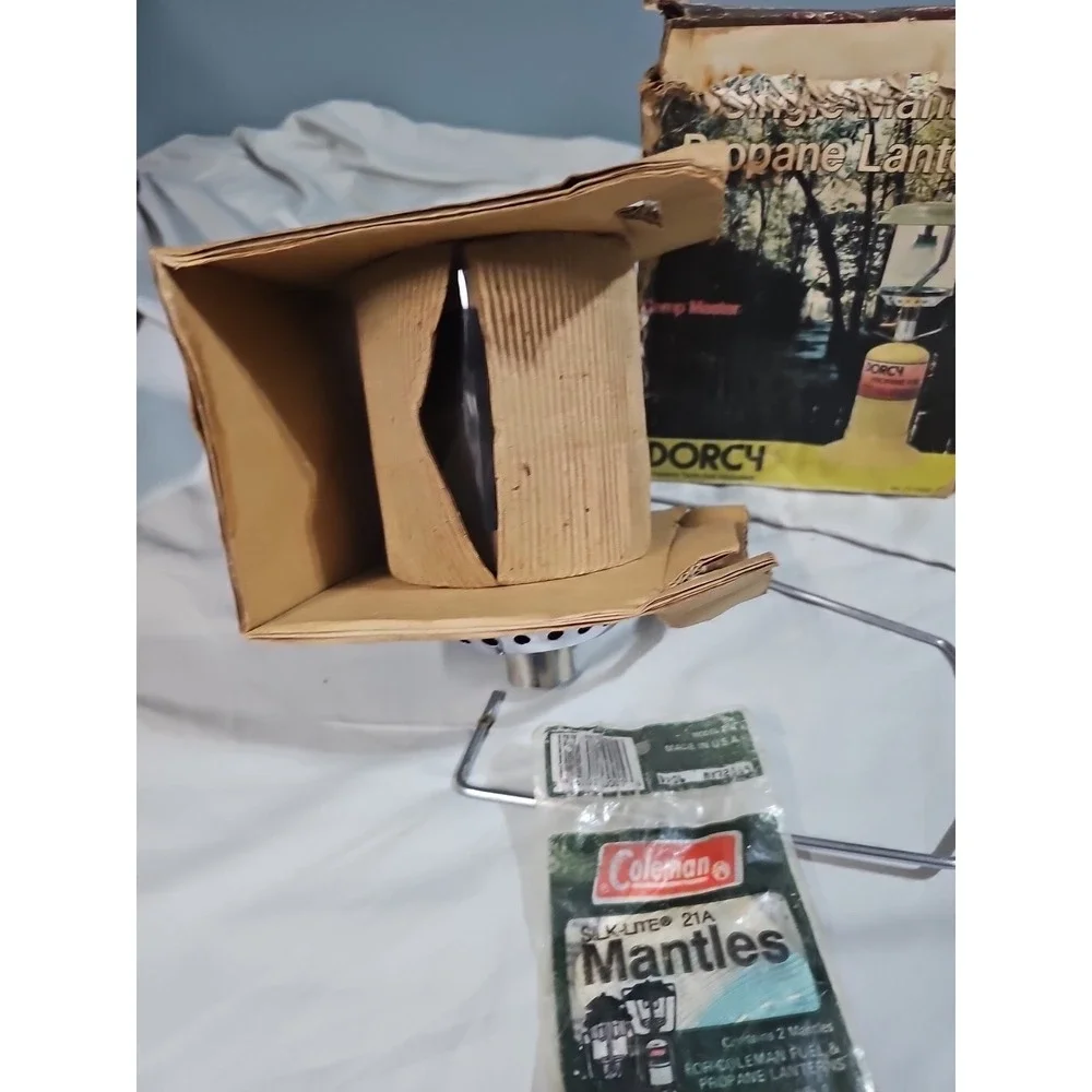 Dorcy Green‎ Vintage DORCY 71-1032 Propane Lantern with Box & Bottle